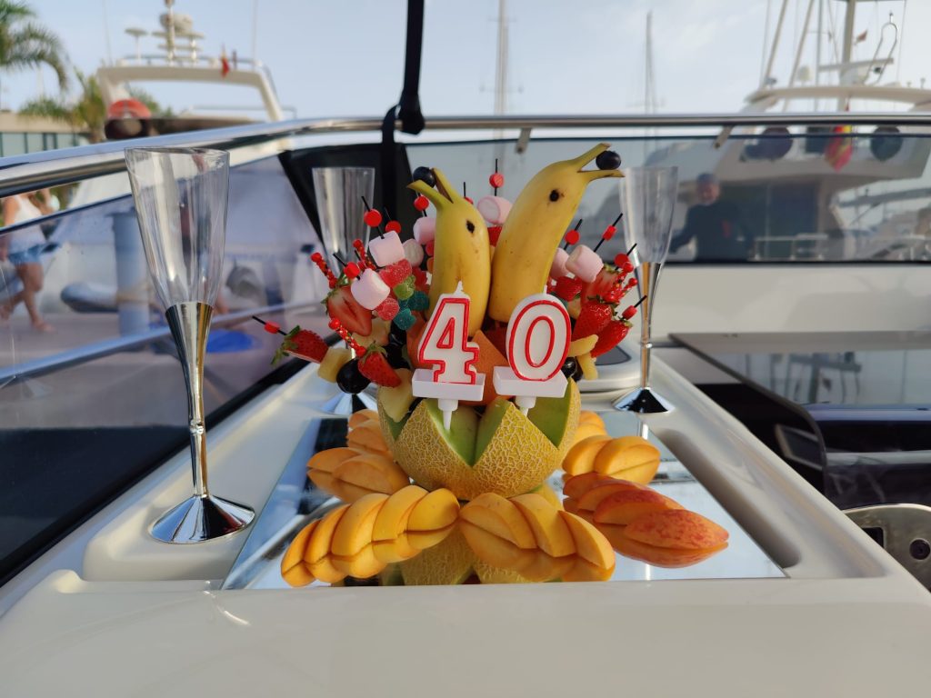 celebrar cumpleaños en barco Santa Pola alicante velero