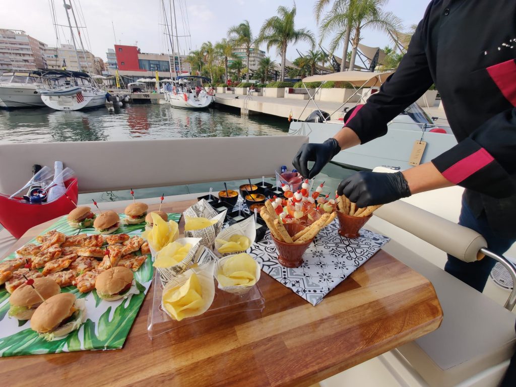 cata Gourmet a bordo de barco alicante Santa Pola seatravel